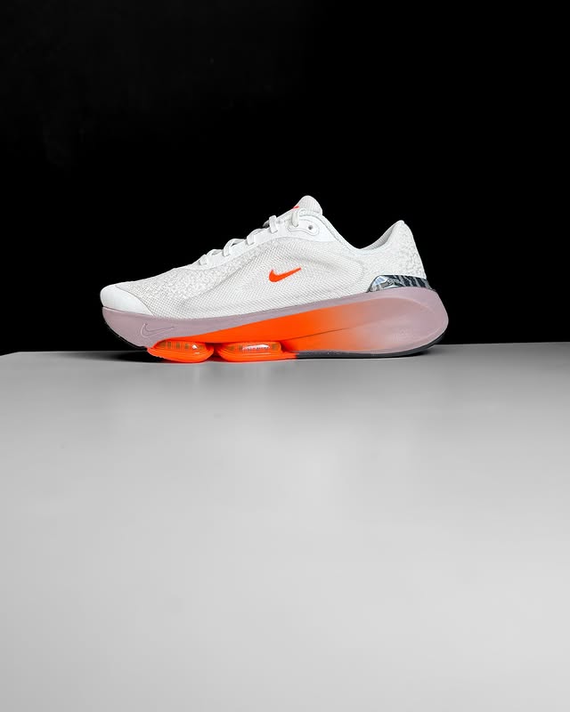 Nike versair PRM  37.5