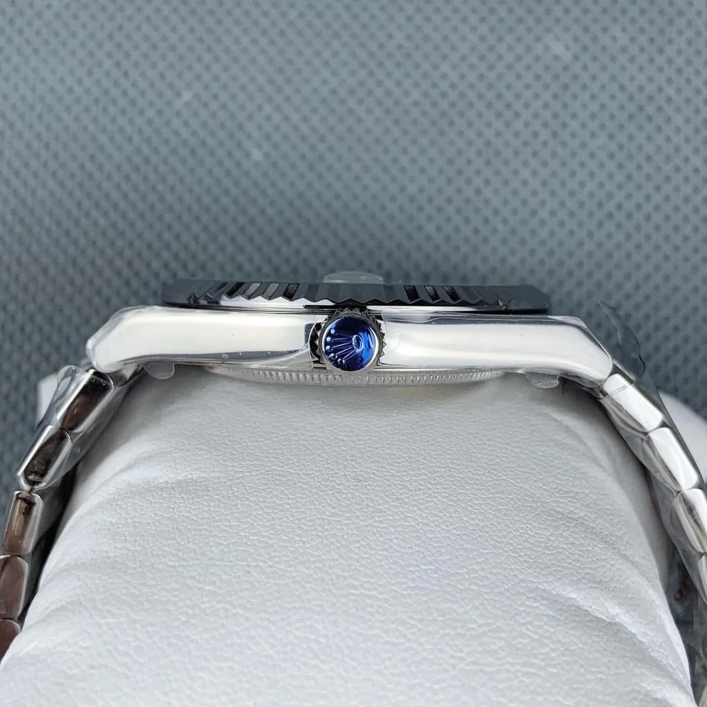 لاند دولار ماكينه سويسريه سوبر كلون