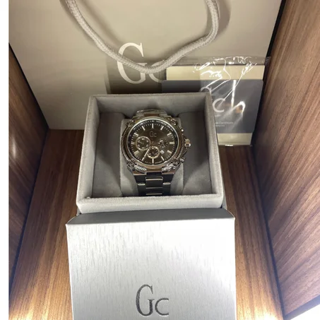 GUESS GC tableau noir+ packaging COFFRET