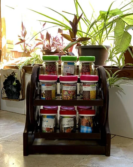 حامل التوابل الانيق