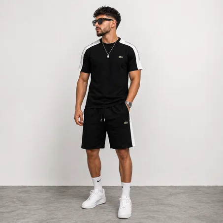 استمتع بإطلالة رياضية عصرية مع هذا أنصوبل Lacoste 👕🔥