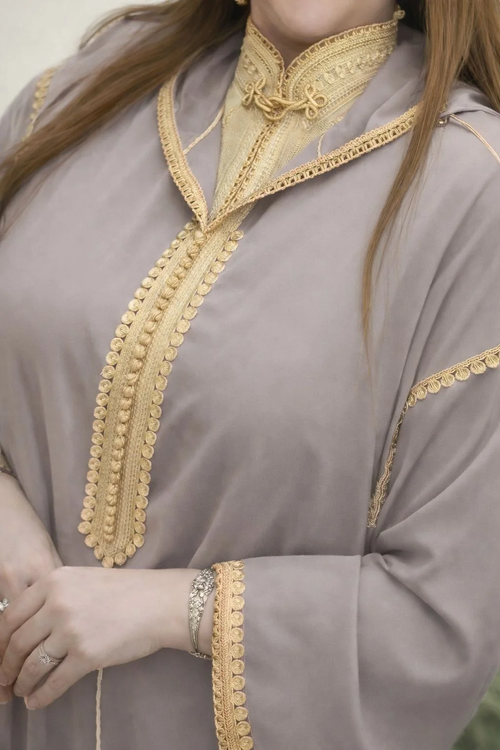 رمادي دافئ(نيود)