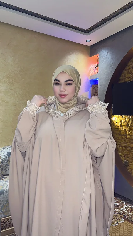 عباية الصلاة والعمرة