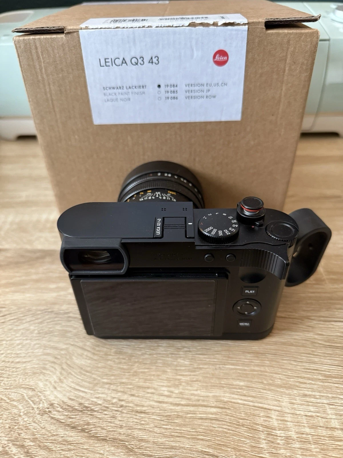 Leica Q3 43 - Black (19084) APO-Summicron 43mm F2.0 MINT with Leica Accessories