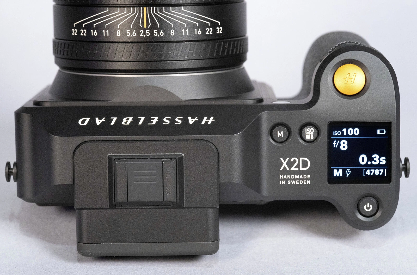 Hasselblad X2D 100C Medium Format Mirrorless Camera with XCD 55V 2.5