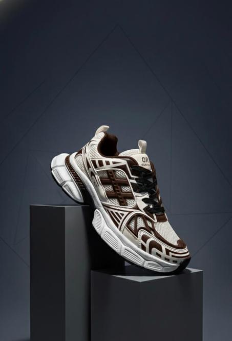 حذاء عصري أنيق موديل2025