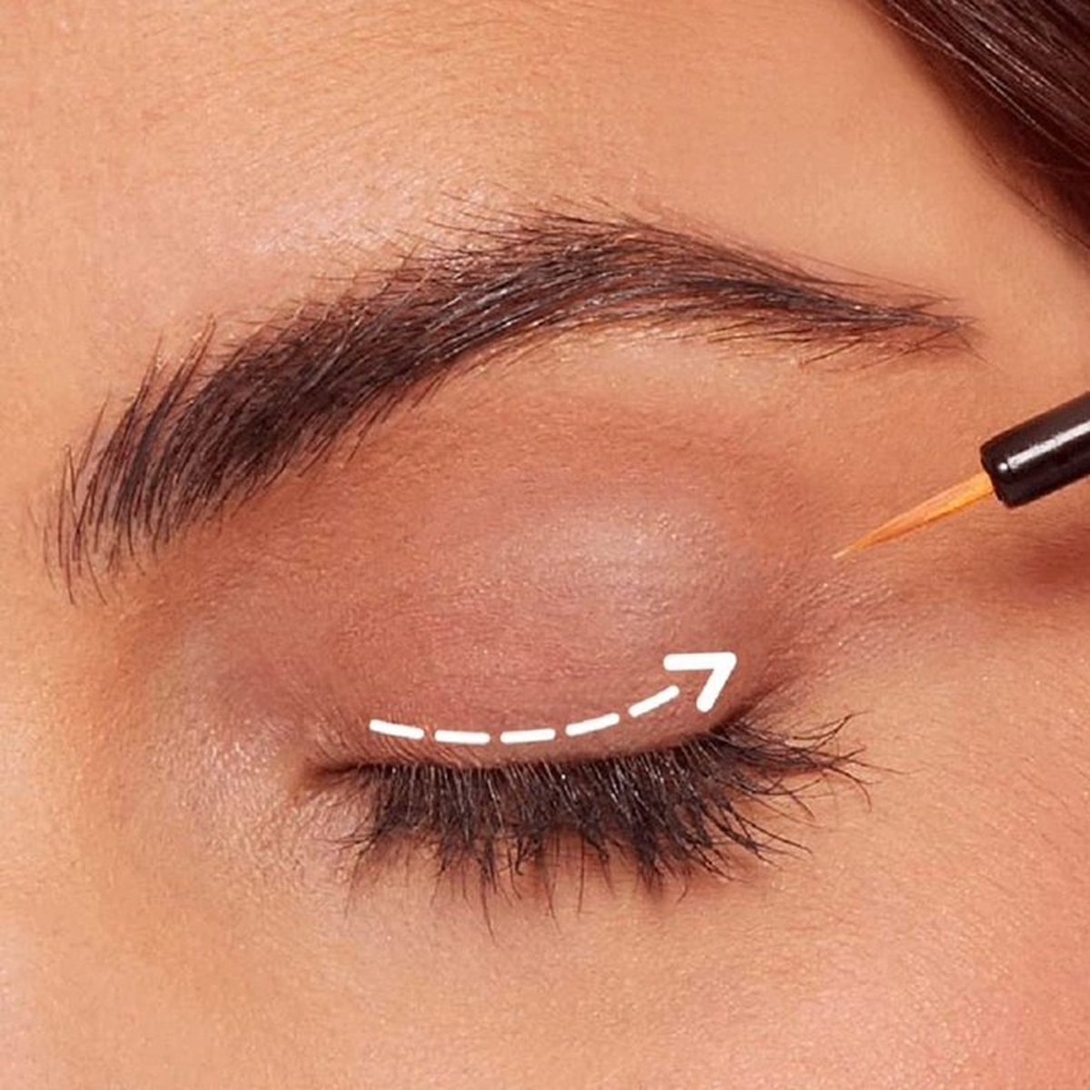 سيروم iBeaLee لتكثيف وتطويل الرموش بشكل طبيعي (8 مل)