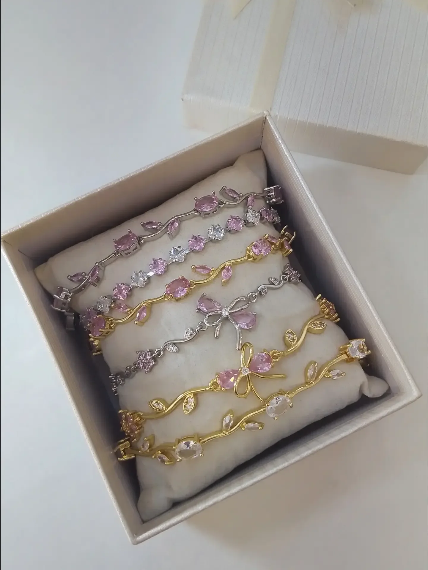 Cute bracelets 🌷🩷👑