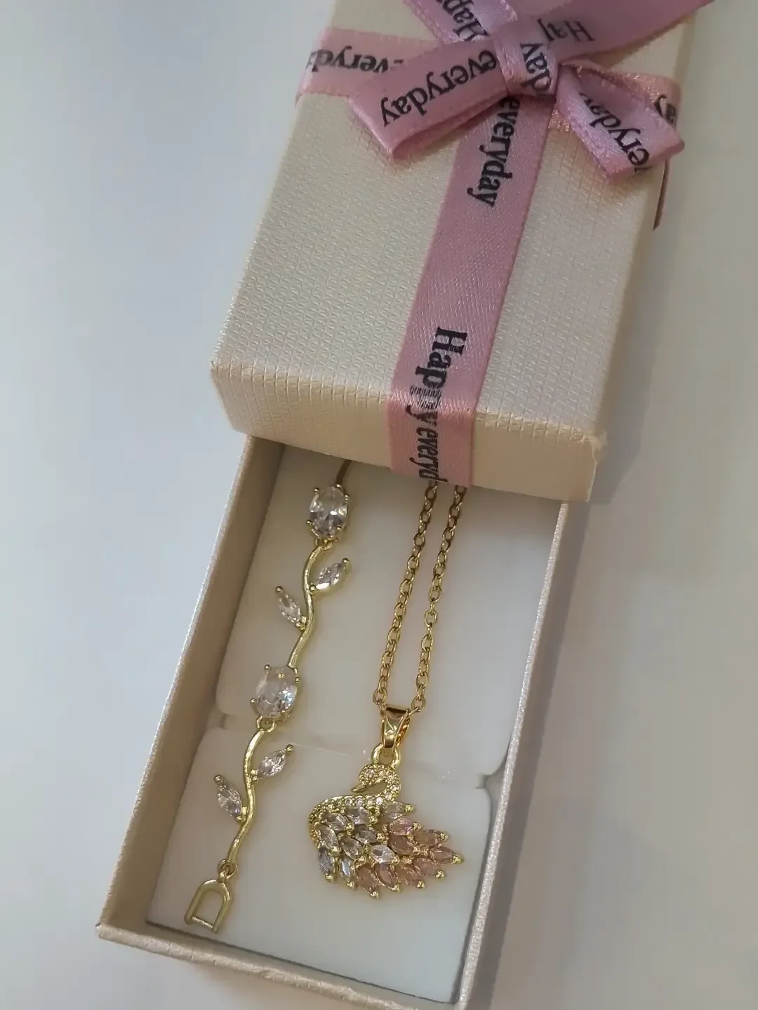 Collier + bracelet 🌷🩷🦢