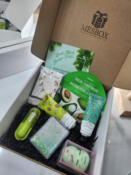 🍃 Boxe Verte – Fraîcheur & Douceur 🍃  (8 articles)