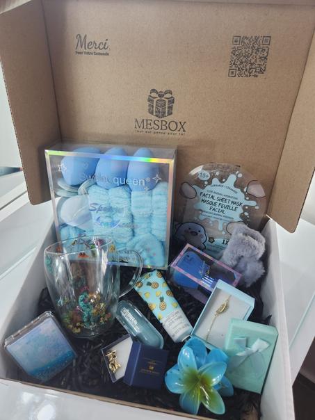 LA BOXE BLEUE (11 articles)