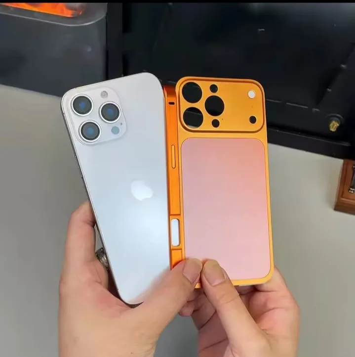 غطاء يمنح آيفونك مظهر iPhone 17 Pro Max