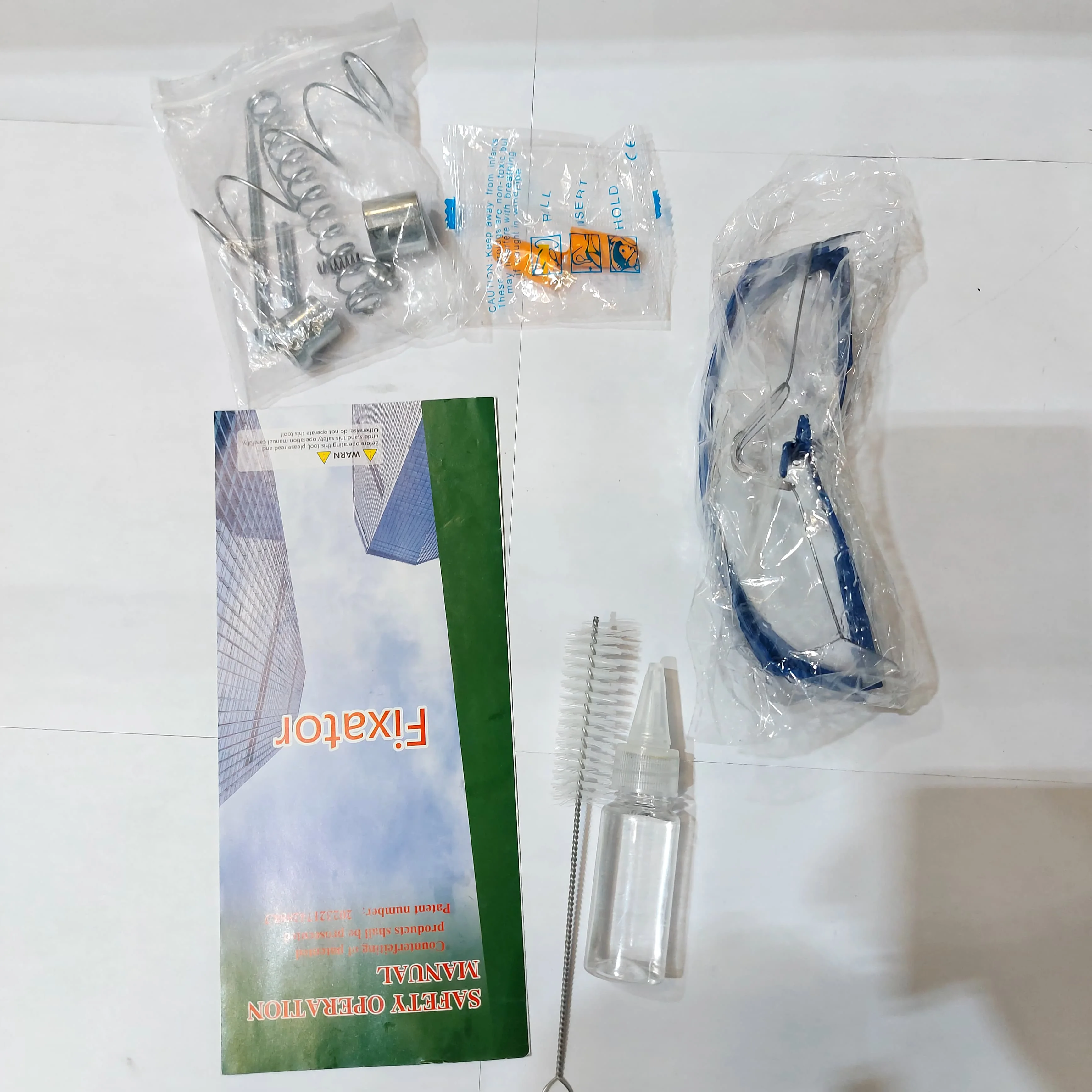 •  مثبت المسامير من دينيكس بضمان عامين