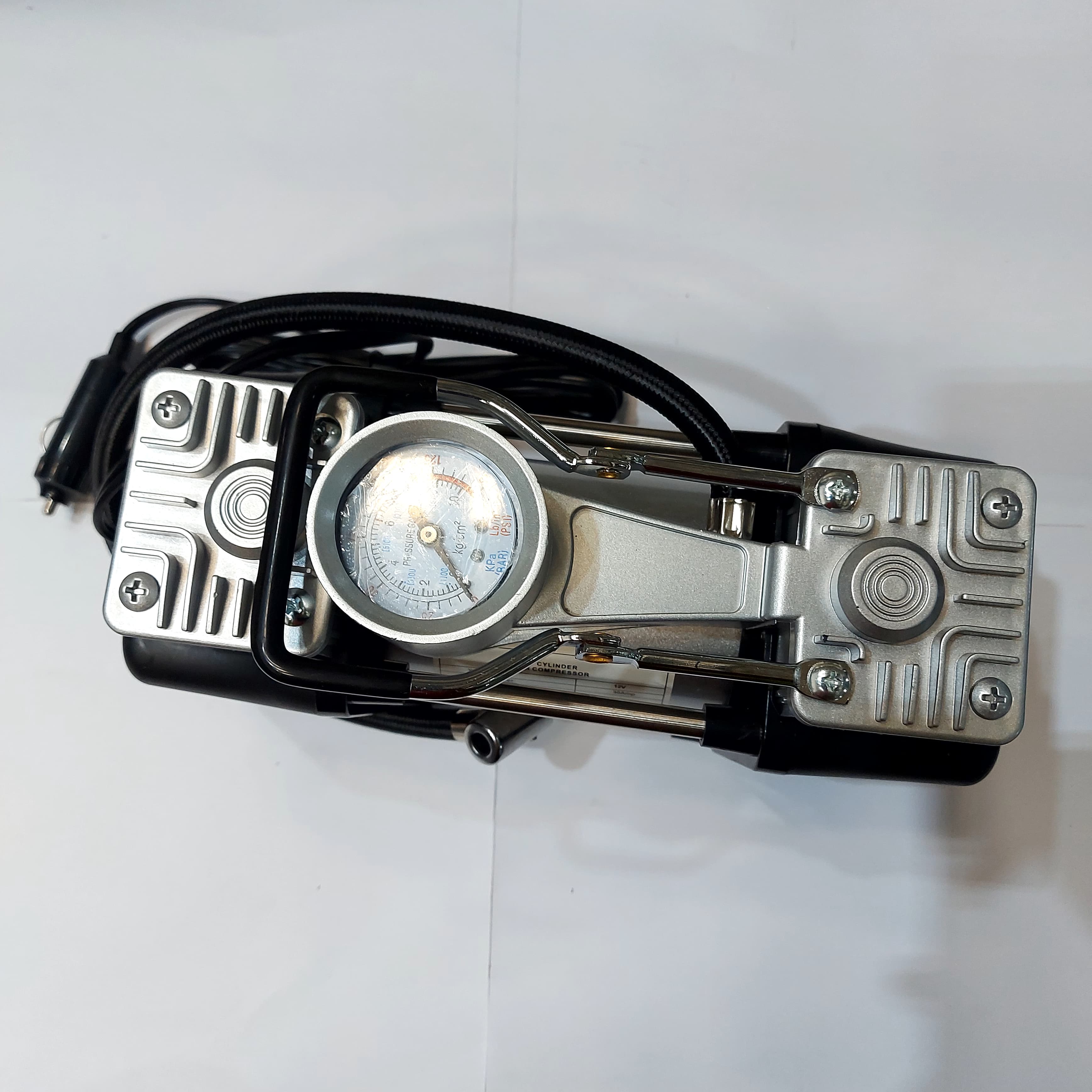 • ماطور هواء لكفرات السيارة بقوة 288 واط وضمان 6 شهور