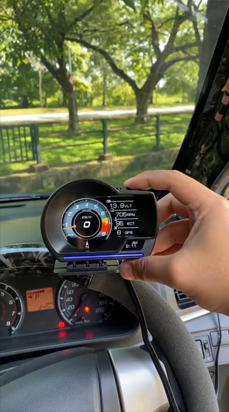 Affichage tête haute عداد الكتروني مطور OBD