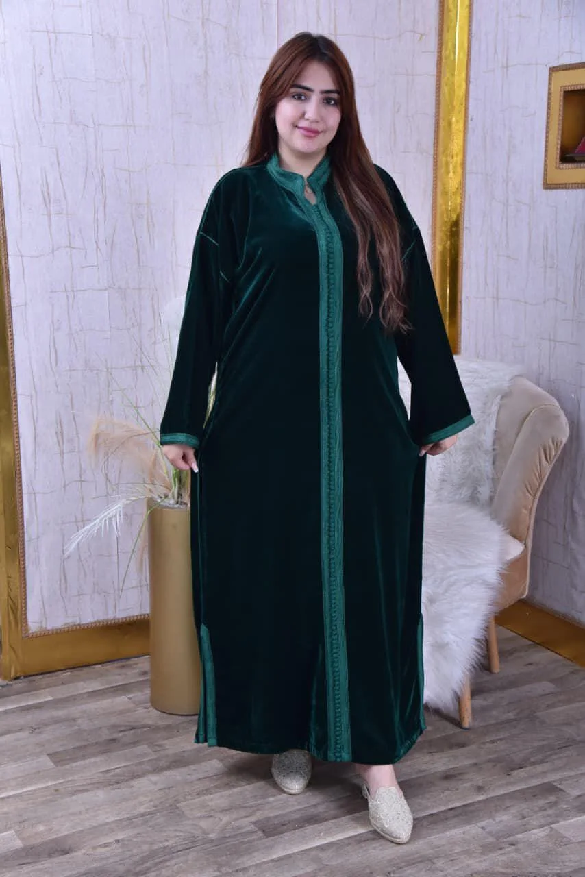 قفطان موبرا التاج – حرير فاخر بتفصيل مخزني راقٍ👑✨