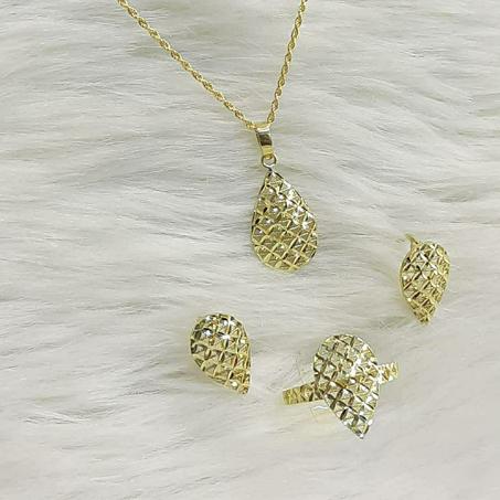 COLLECTIONS BIJOUTERIE EN OR 18 CARATS