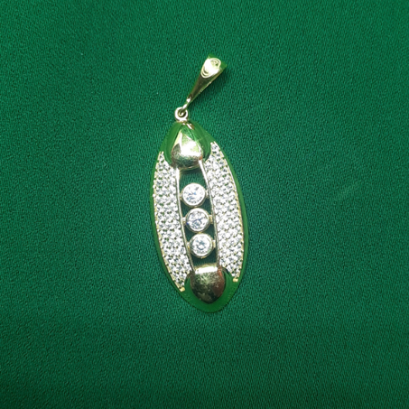 pendentif en or 18 carats