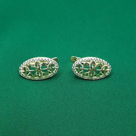 boucle d'oreille en or 18 carats