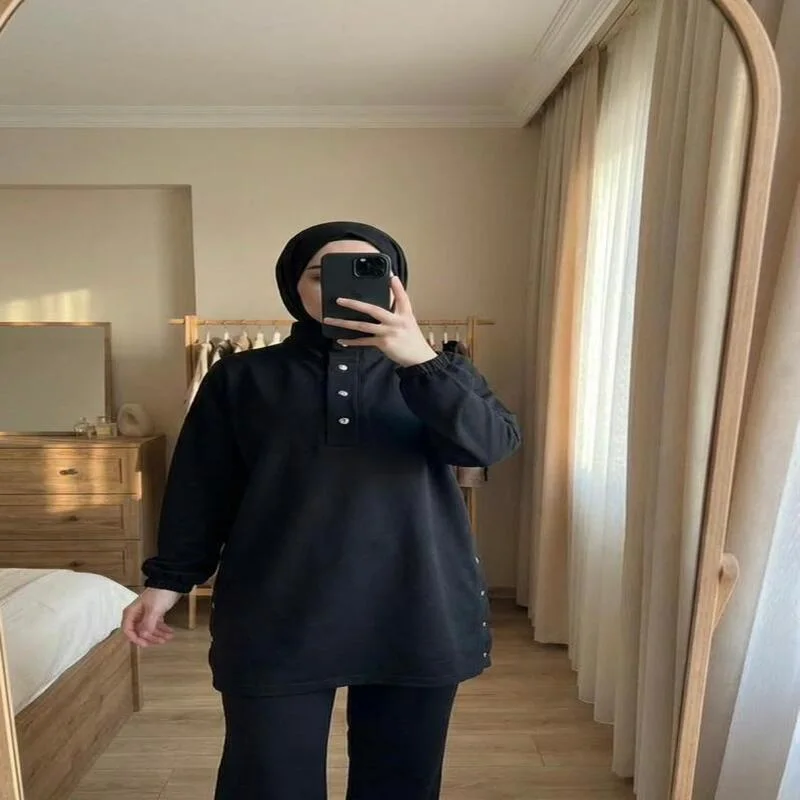 اونصومبل أورا