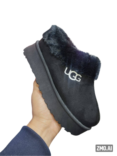 UGG 2023
