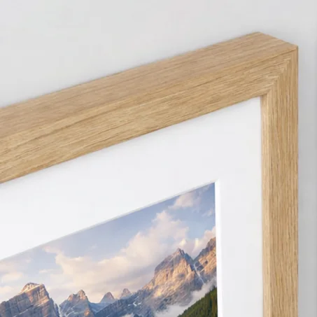 برواز  بطراز خشبي