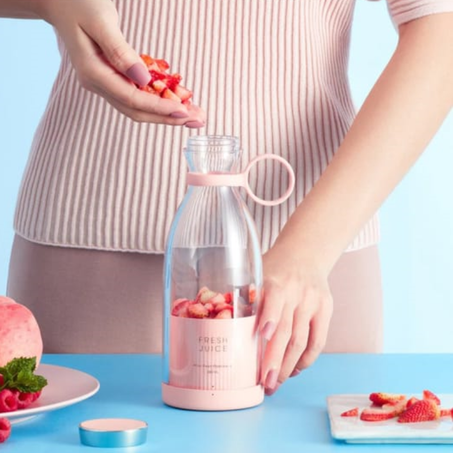 خلاطك المحمول… العصير ديالك فين ما بغيتي