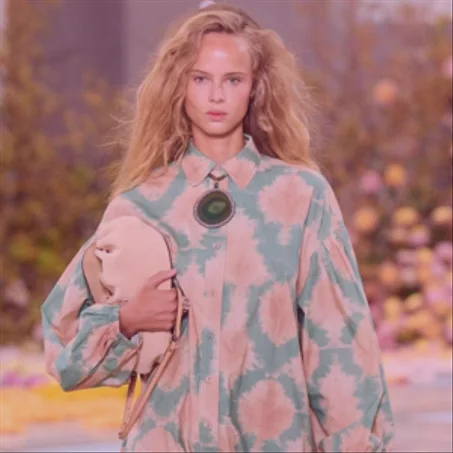 ملابس النساء