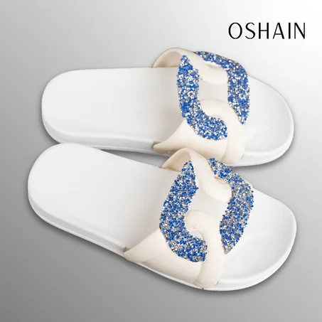 Women's shiny slipper