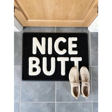 “NICE BUTT” Funny Welcome Door Mat – Modern Tufted Non-Slip Entrance Rug