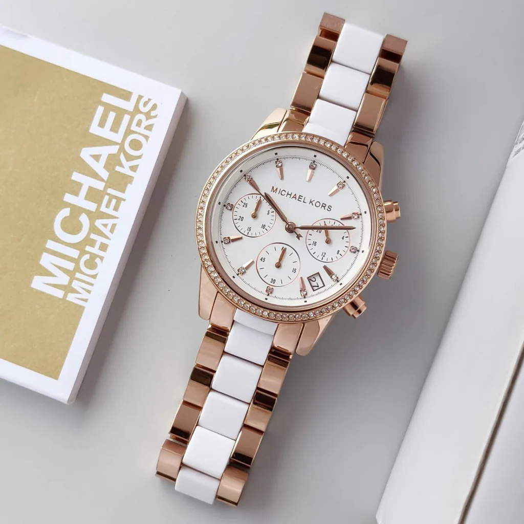 Montre de Luxe Femme Michael Kors – Élégance Dorée & Blanche