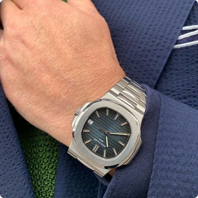Montre de luxe pour homme – Patek Philippe Nautilus