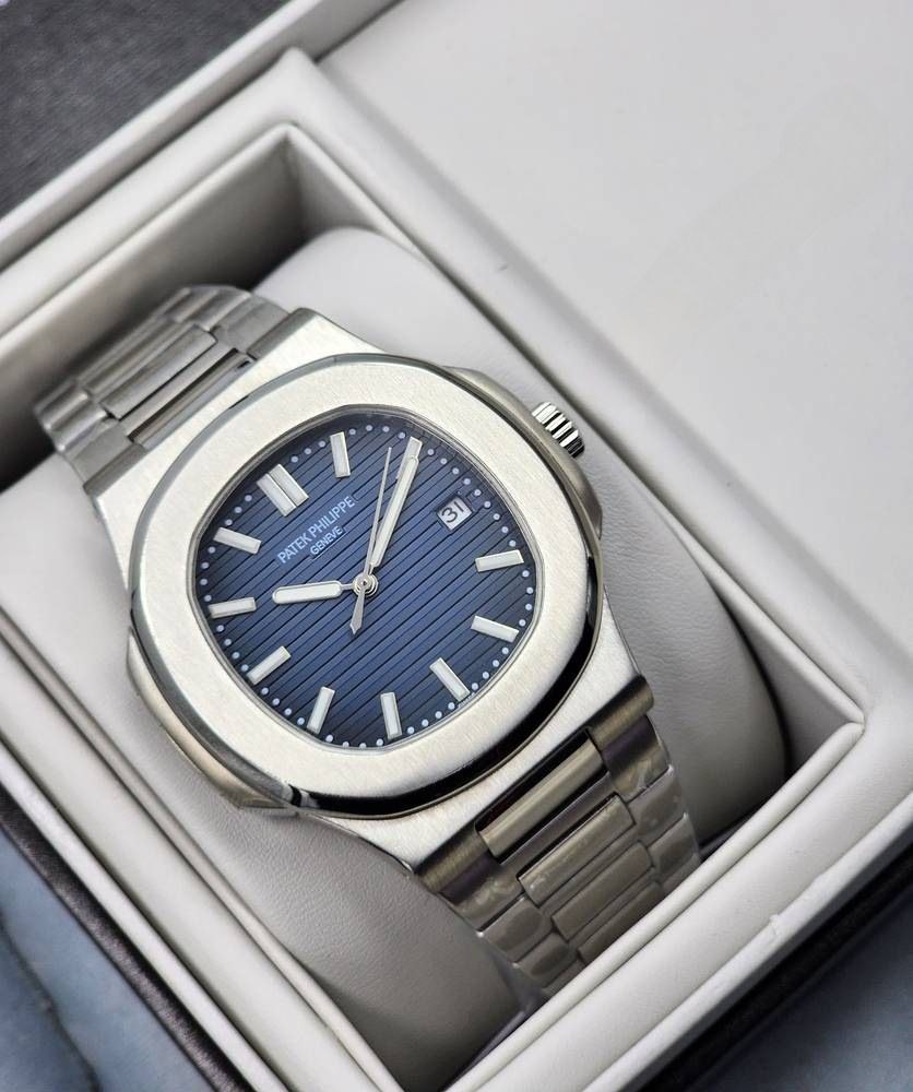 Montre de luxe pour homme – Patek Philippe Nautilus