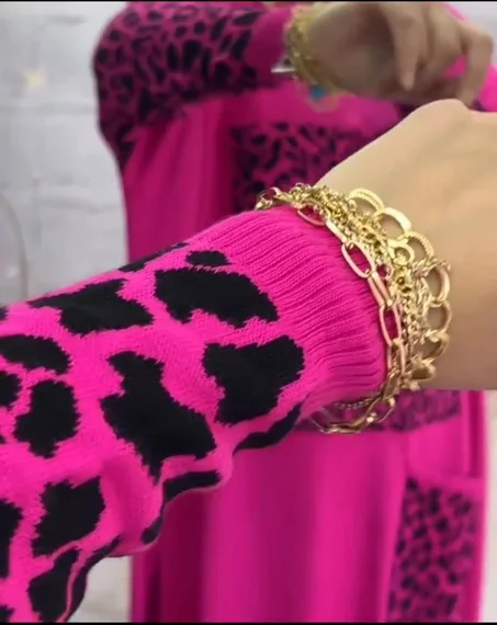 جلابة نسائية عصرية بنقشة النمر – أناقة مميّزة ولمسة جريئة ✨