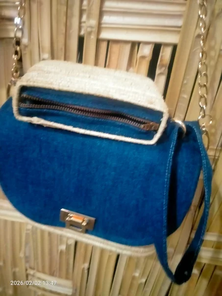 طقم حقيبة رافيا أنيق مع محفظة عملات – لمسة حرفية بطابع عصري