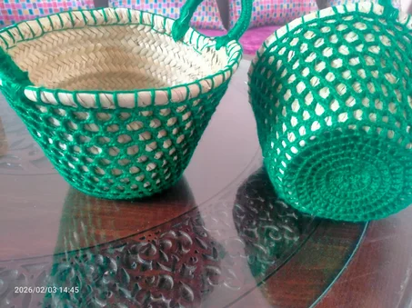 قفة صغيرة ملونة – لمسة جمالية وعملية لكل بيت