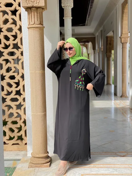 🕋بمناسبة الشهر الكريم رمضان 🕋🕋 نقدم لكي سيدتي جلابة بطرزة عصرية  غاية  فالروعة والإتقان 🦋