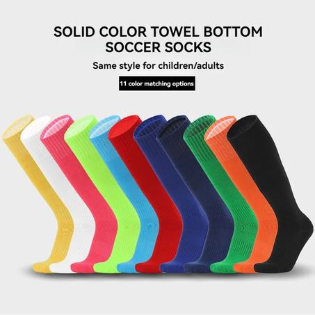 جوارب كرة القدم صغيرة