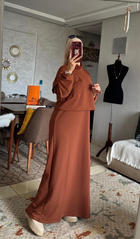 كسوة راقية من قطعتين كسوة فوقها جيلي بثوب مونطوني