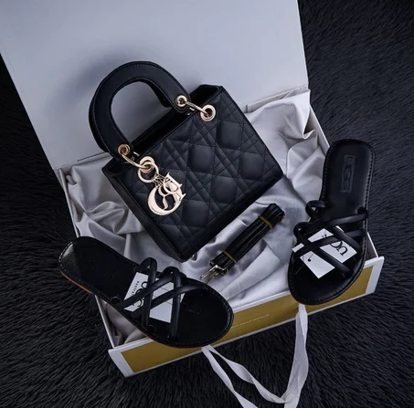 Dior + Sandales Chbka