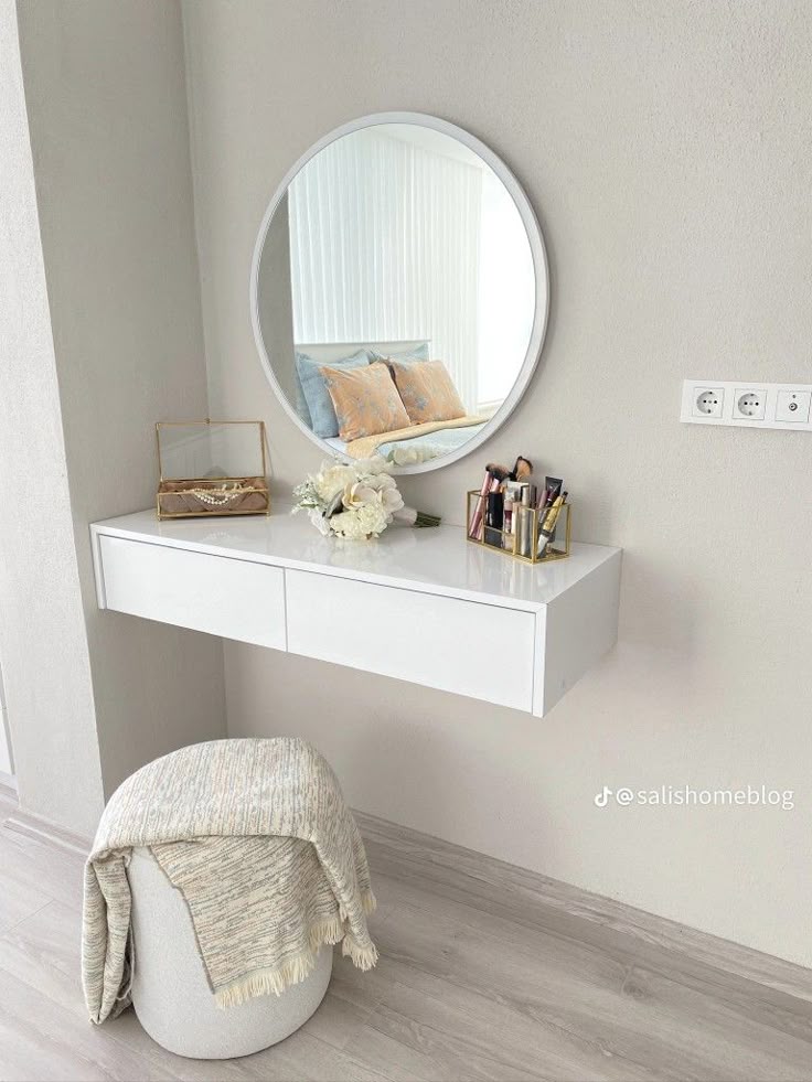 Pack ( Coifeuse + miroir + pouf )