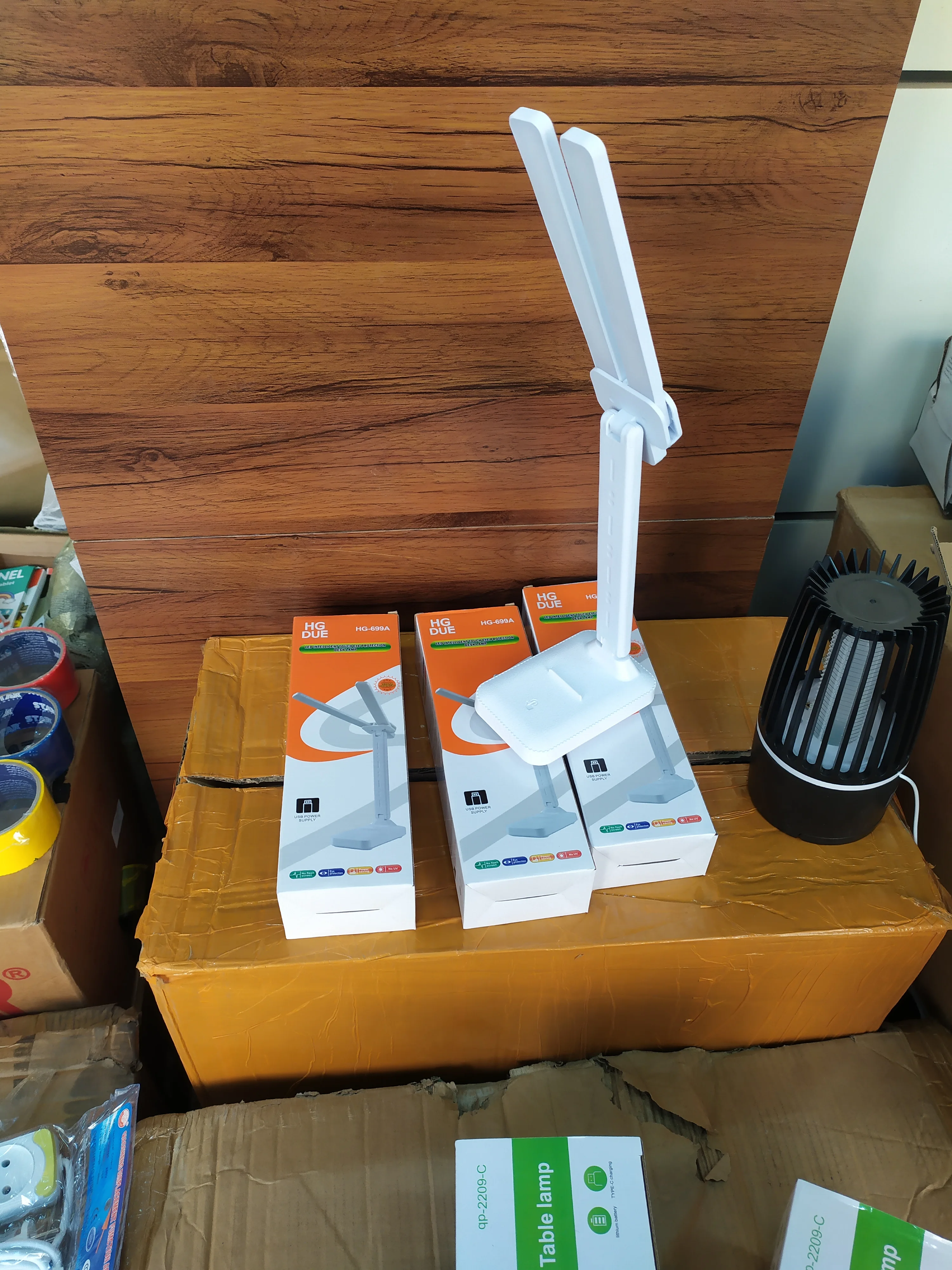 مصباح مكتب قابل للطي بذراع مزدوج