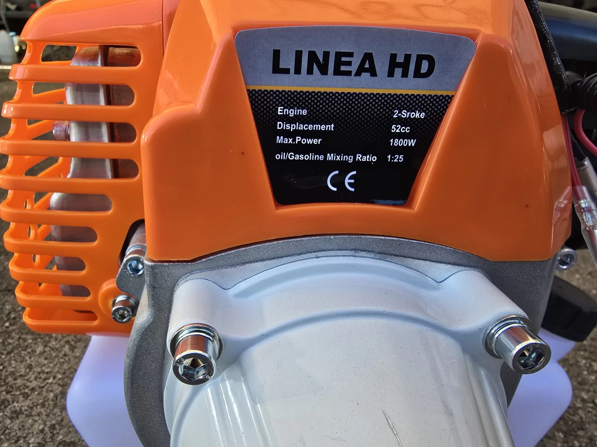 Roçadora a Gasolina LINEA HD 52cc 2 Tempos 2 em 1