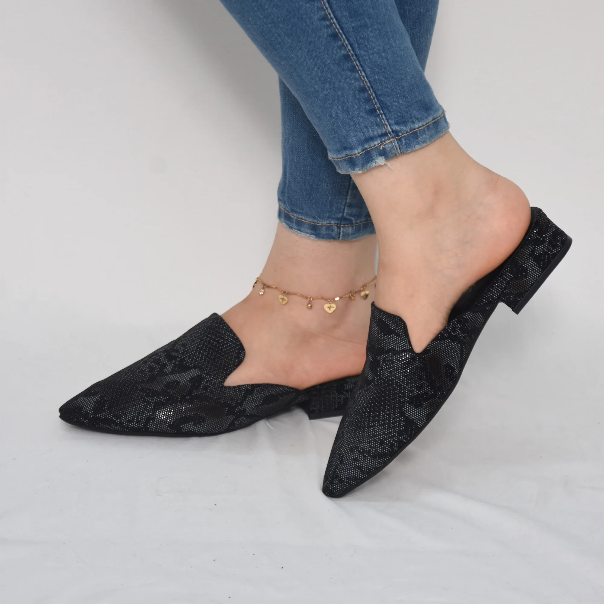 Mules plates  à bout pointu  EN   Noir/Bronze Métallisé Façon Python