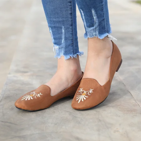 ballerine femme Daim marron décoration broderie