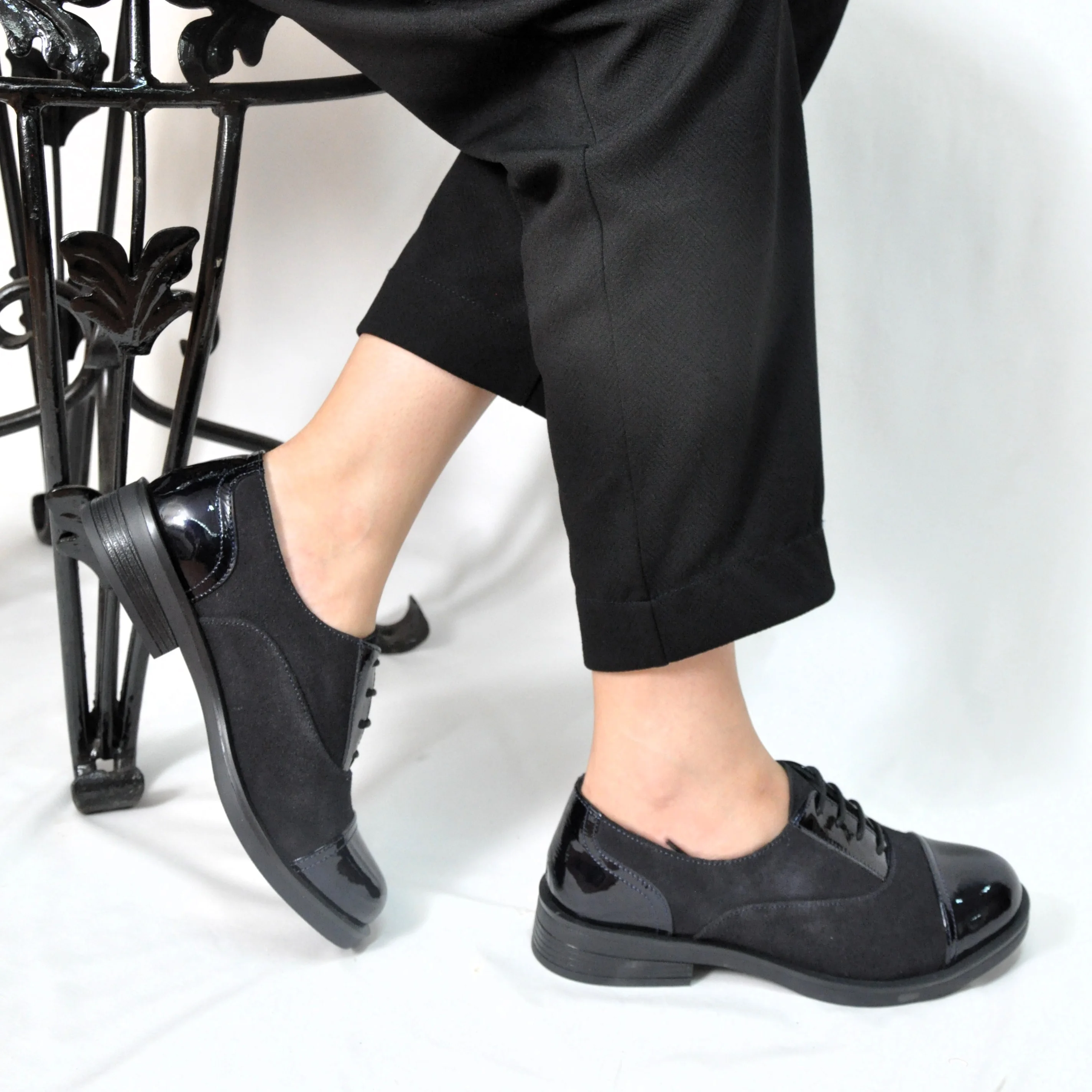 chaussures plates pour femme en DAIM
