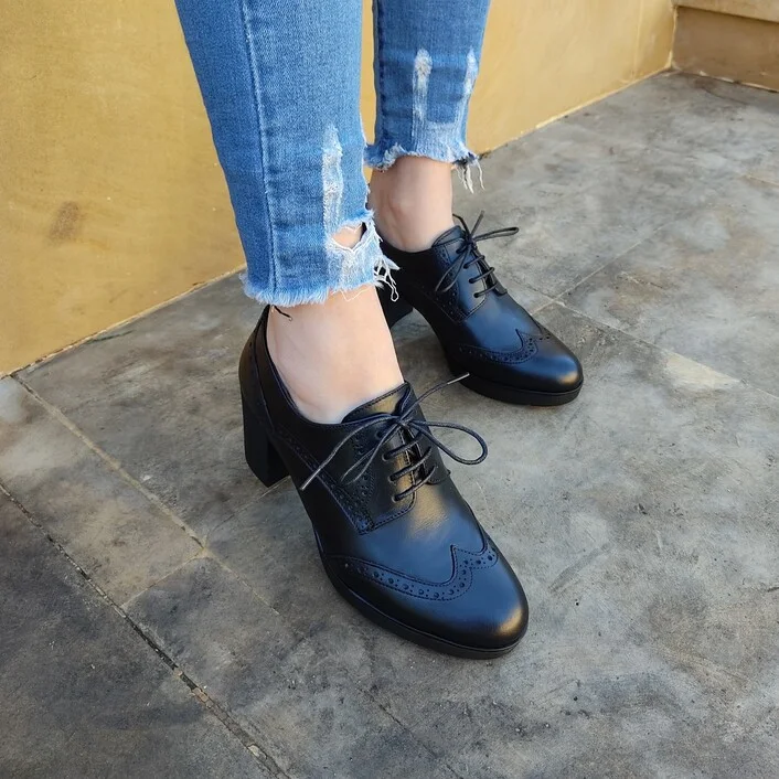 chaussures femmes talons  100 %  cuir  NOIR