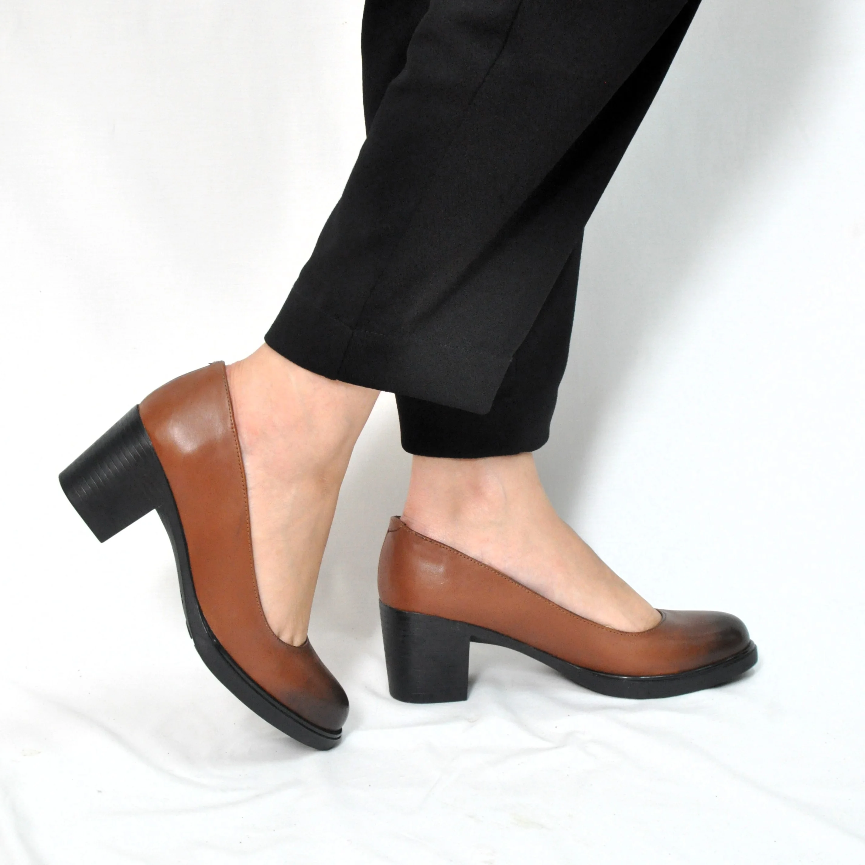 Escarpins  a talon pour femme 100% cuir