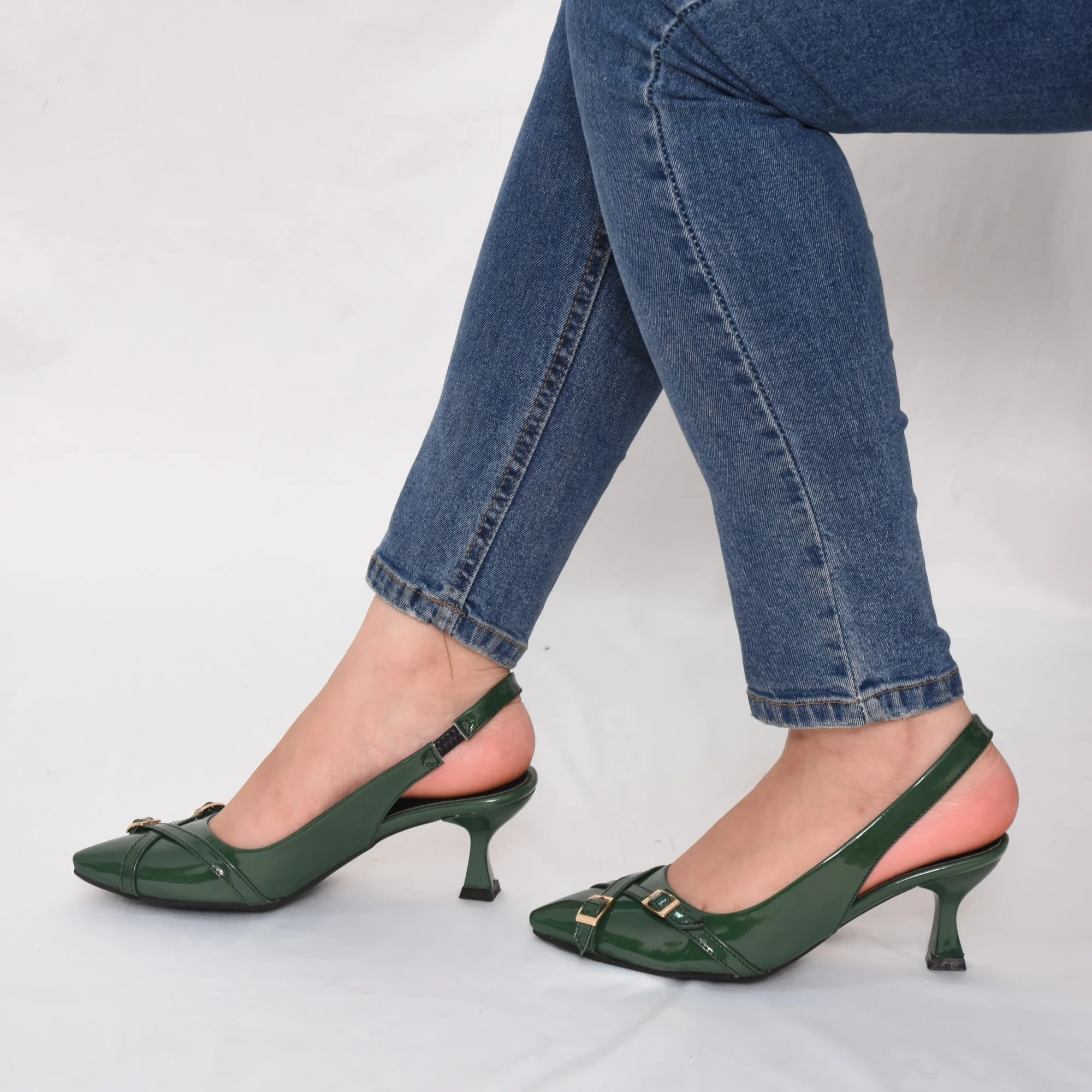 Élégantes escarpins à bout pointu et talon Éguilles -vert