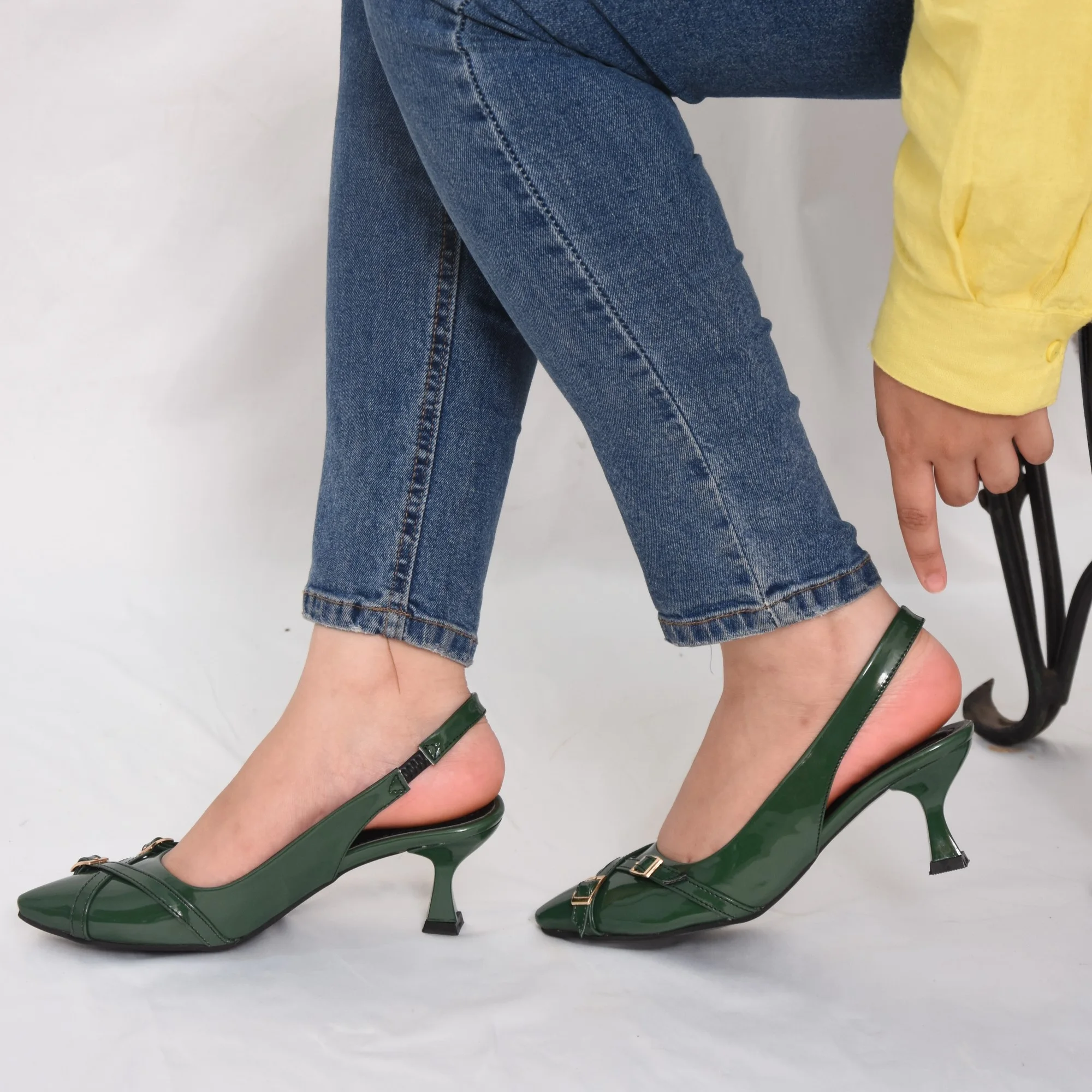 Élégantes escarpins à bout pointu et talon Éguilles -vert